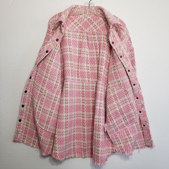 Women's XL Pink Shacket with Unfinished Fringe as Decor and Hem - Picture 2 of 8